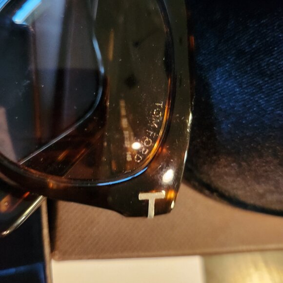 Tom Ford sunglasses for women. Already authenticated. - Picture 2 of 11